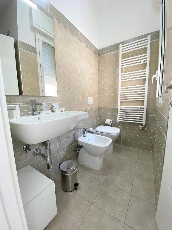 Double or Twin Room with Private Bathroom room - Image 3