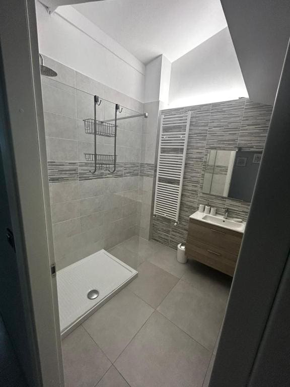 Deluxe Triple Room with Sea View room - Image 2