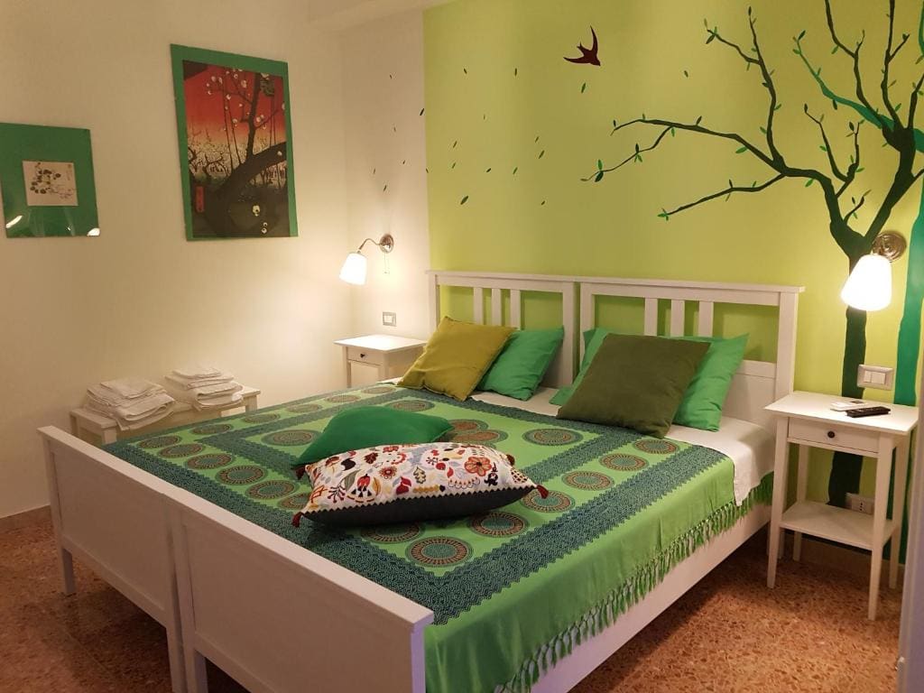 Twin Room with Bathroom room - Image 3