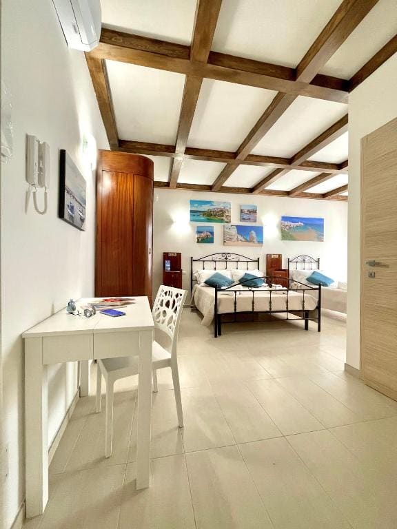 Comfort Triple Room room - Image 3