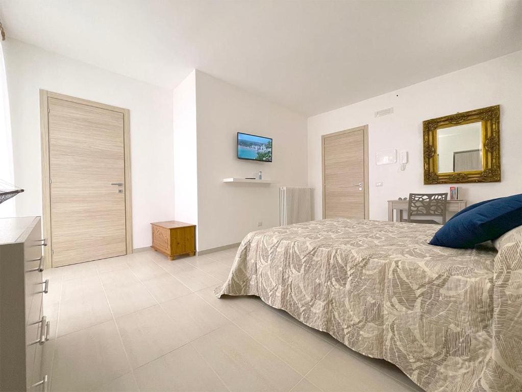 Standard Double Room room - Image 3