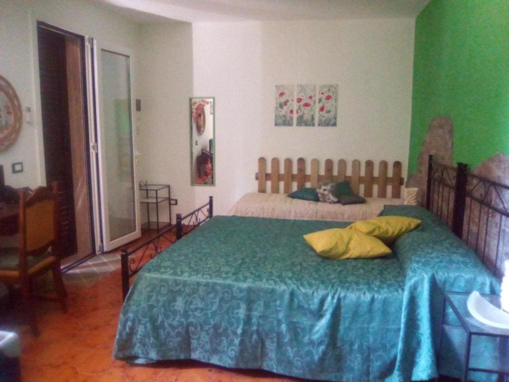 Quadruple Room with Garden View room - Image 3