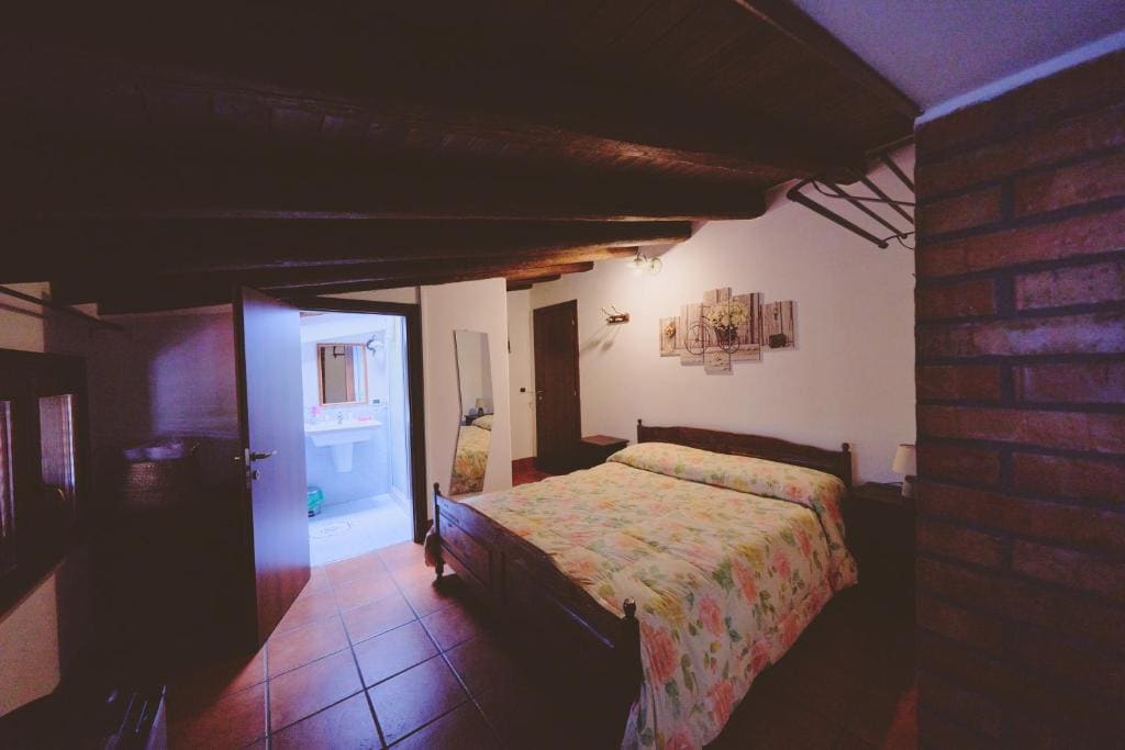 Double Room with Terrace room - Image 3