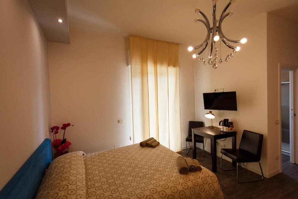 Quadruple Room with Private Bathroom room - Image 2