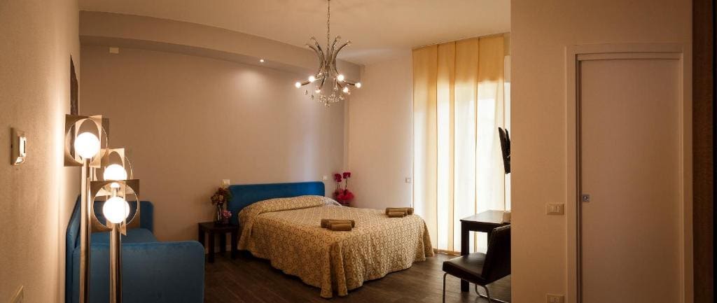 Quadruple Room with Private Bathroom room - Image 3