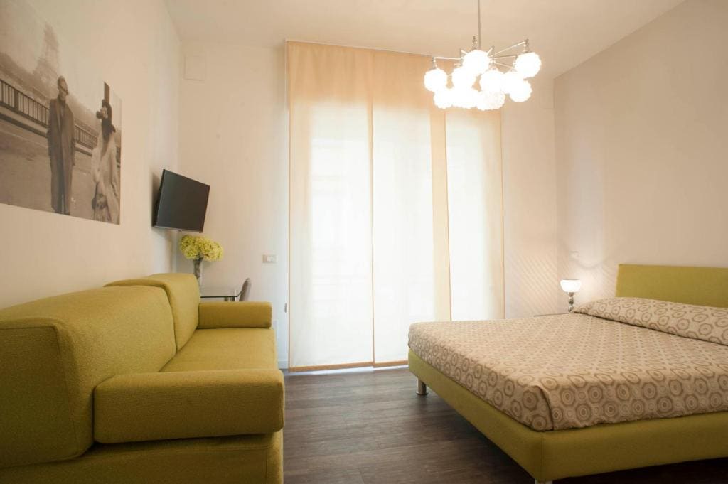 Triple Room with Balcony room - Image 1