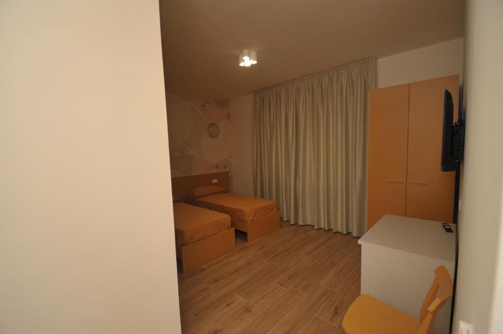 Twin Room room - Image 1