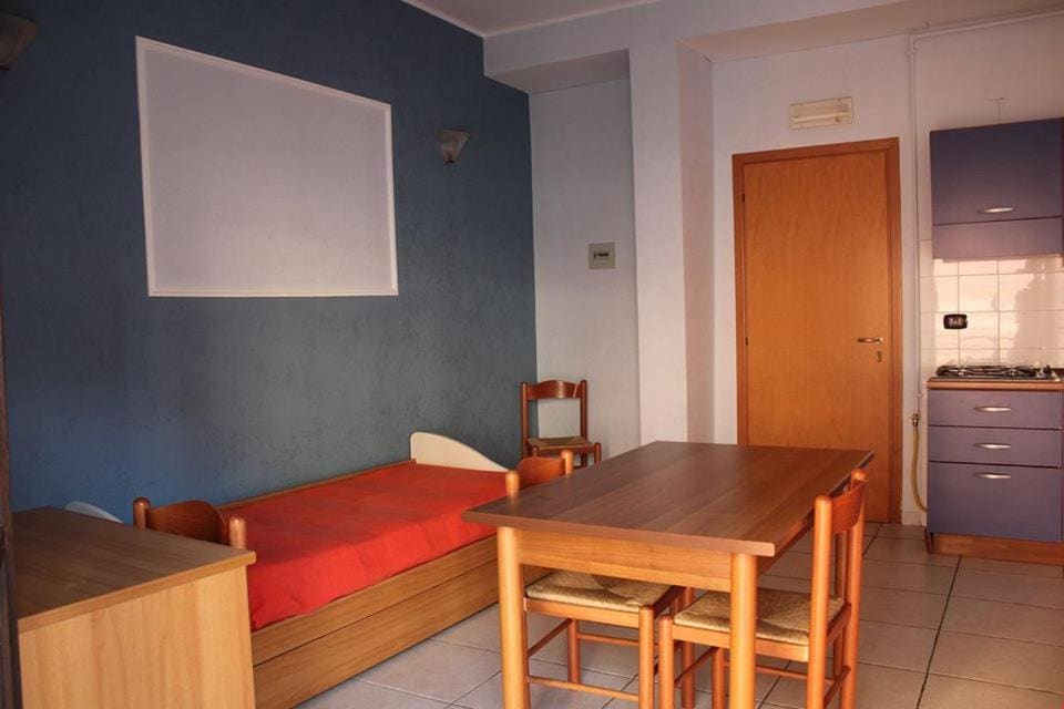 Double Room with Private Bathroom room - Image 2