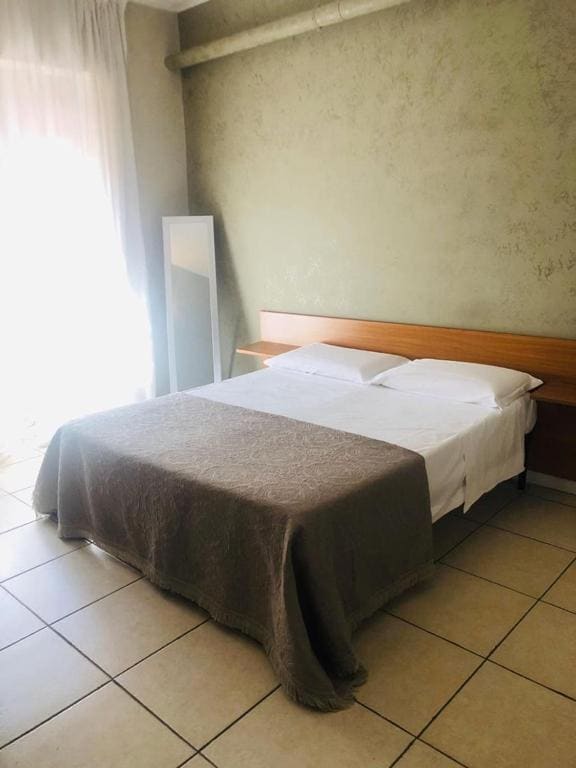 Superior Quadruple Room room - Image 3