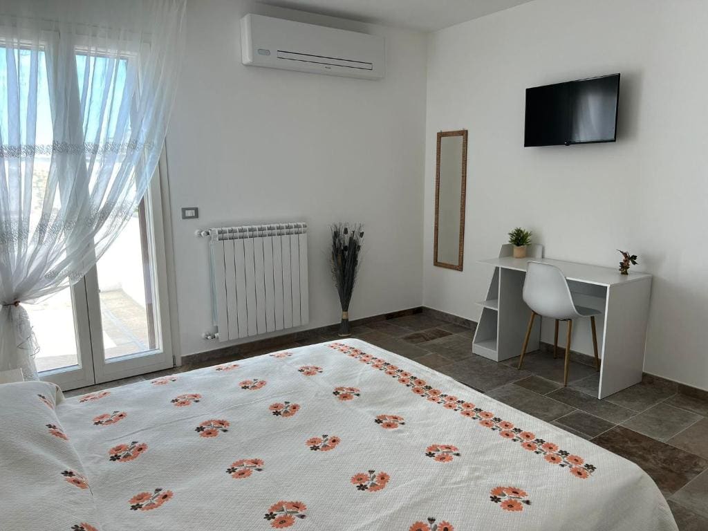 Double or Twin Room with Private Bathroom room - Image 3