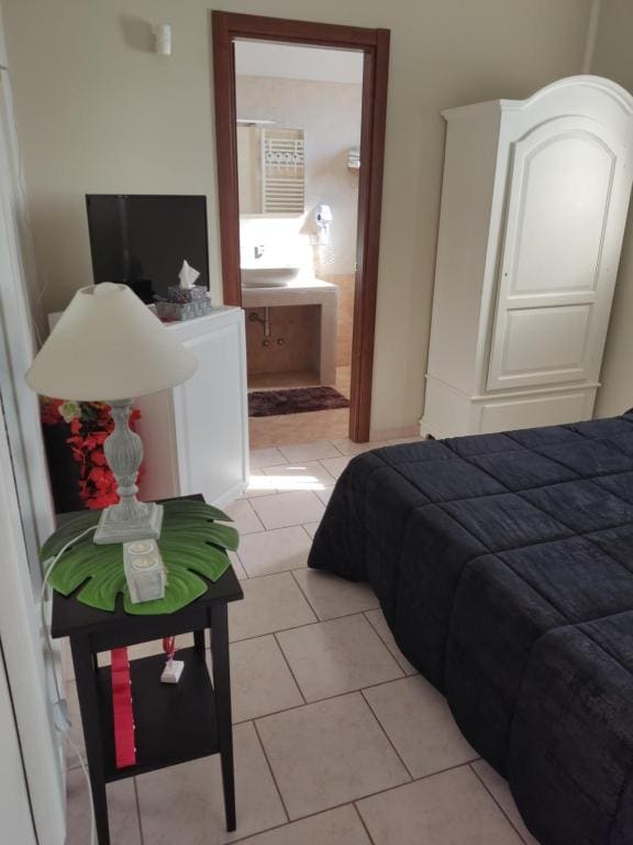 Deluxe Double or Twin Room room - Image 3
