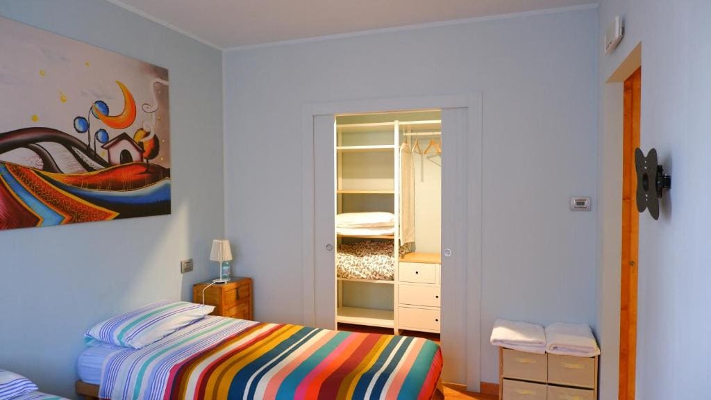 Large Double Room room - Image 1