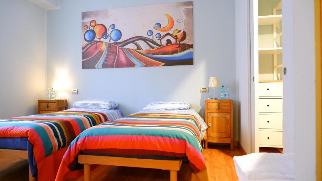 Large Double Room room - Image 3