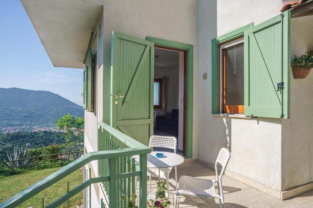Apartment with Sea View room - Image 2