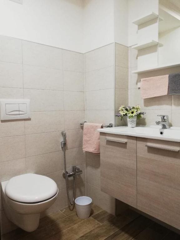 Double or Twin Room with Private Bathroom room - Image 2