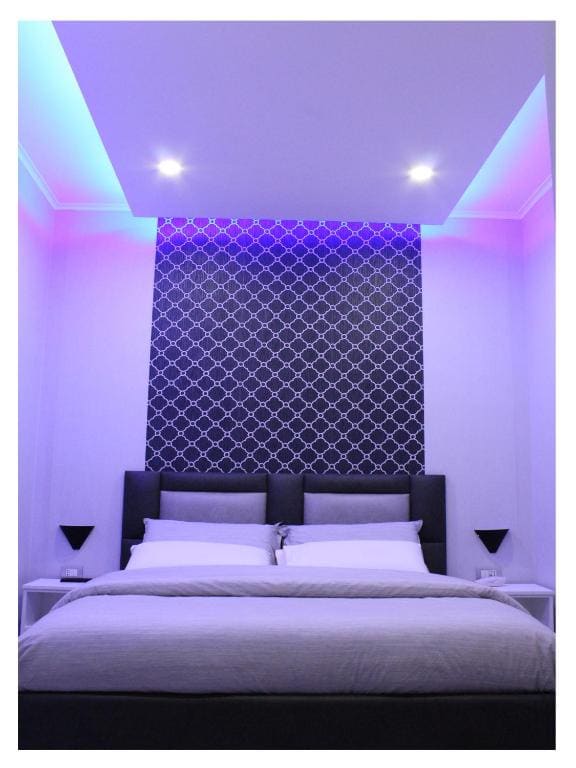 King Room with Balcony room - Image 2