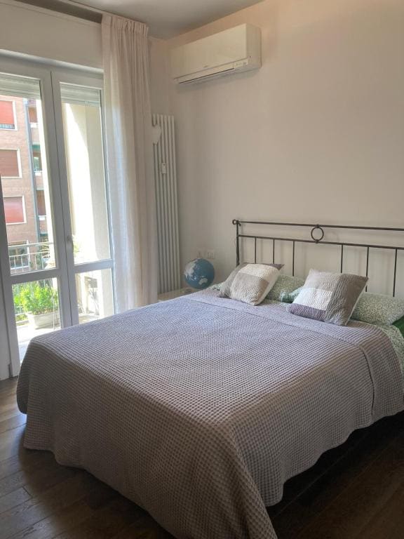 Double Room with Private Bathroom room - Image 2