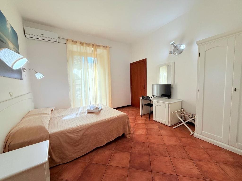 Double Room room - Image 2
