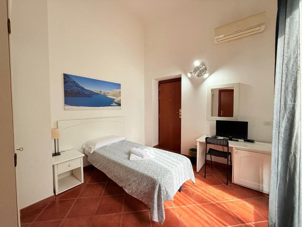 Single Room room - Image 2