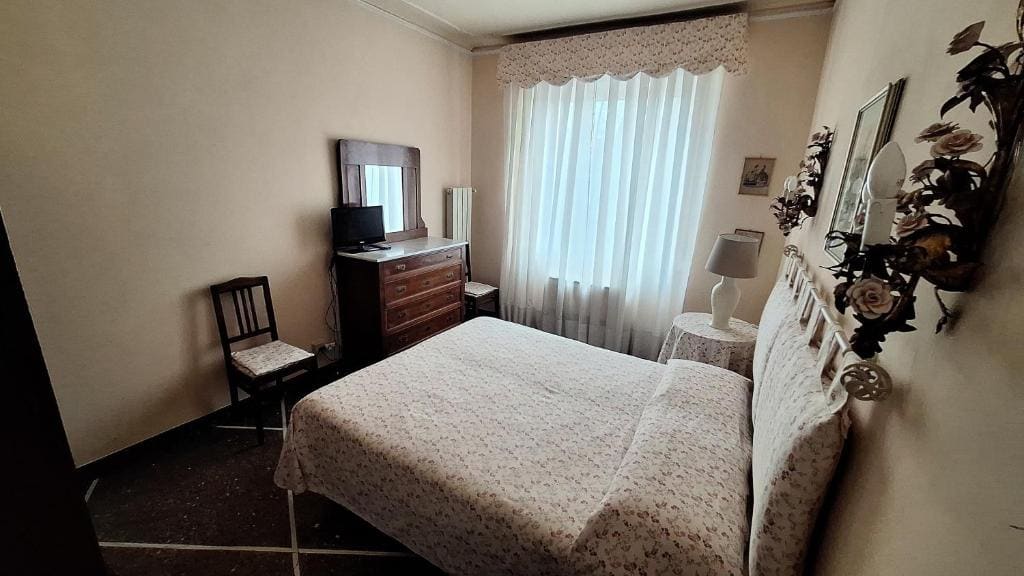 Double or Twin Room with Private External Bathroom room - Image 1