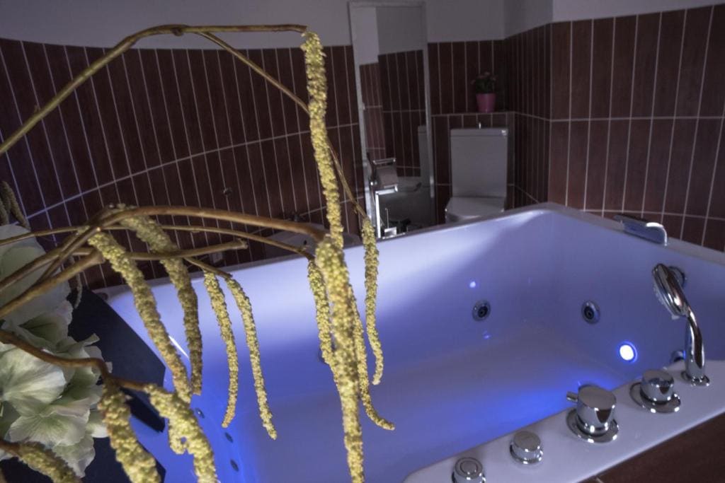 Suite room - Image 2