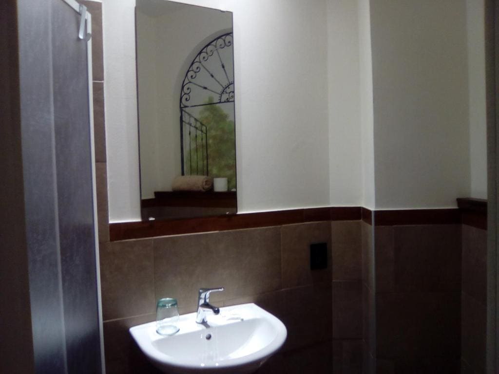 Double Room with Balcony room - Image 1