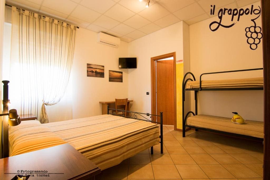 Triple Room with Private Bathroom room - Image 1