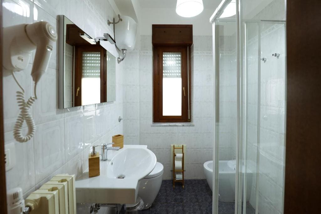 Deluxe Double Room with Extra Bed room - Image 3