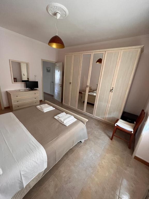 Deluxe Room room - Image 3
