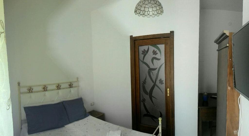 Deluxe Double or Twin Room room - Image 2
