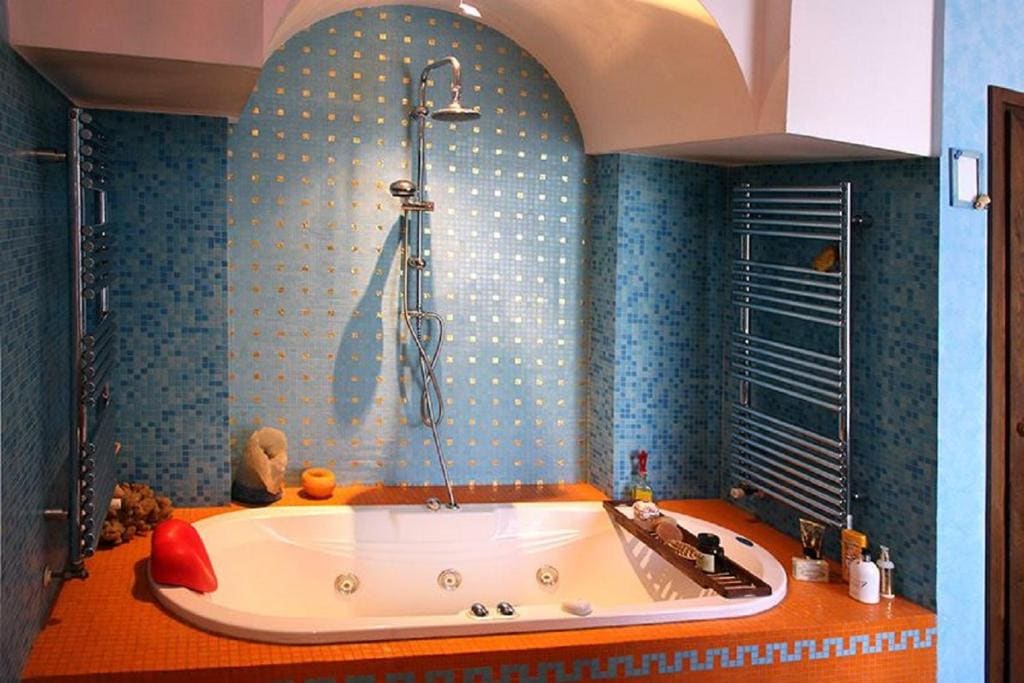 Double Room with Private Bathroom room - Image 1
