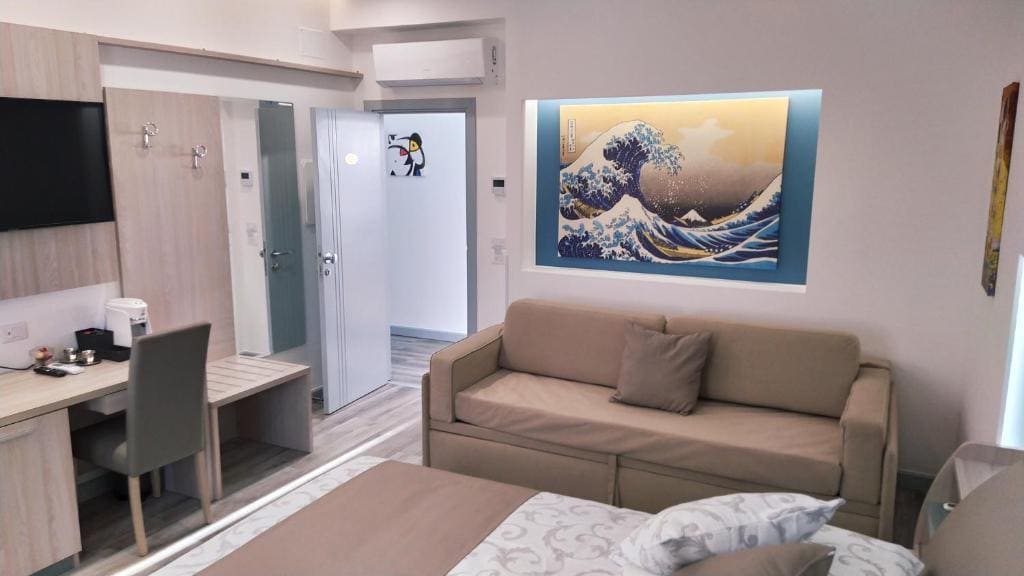 Deluxe Quadruple Room room - Image 3