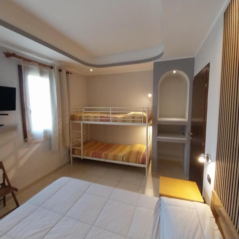 Two-Room Apartment room - Image 1