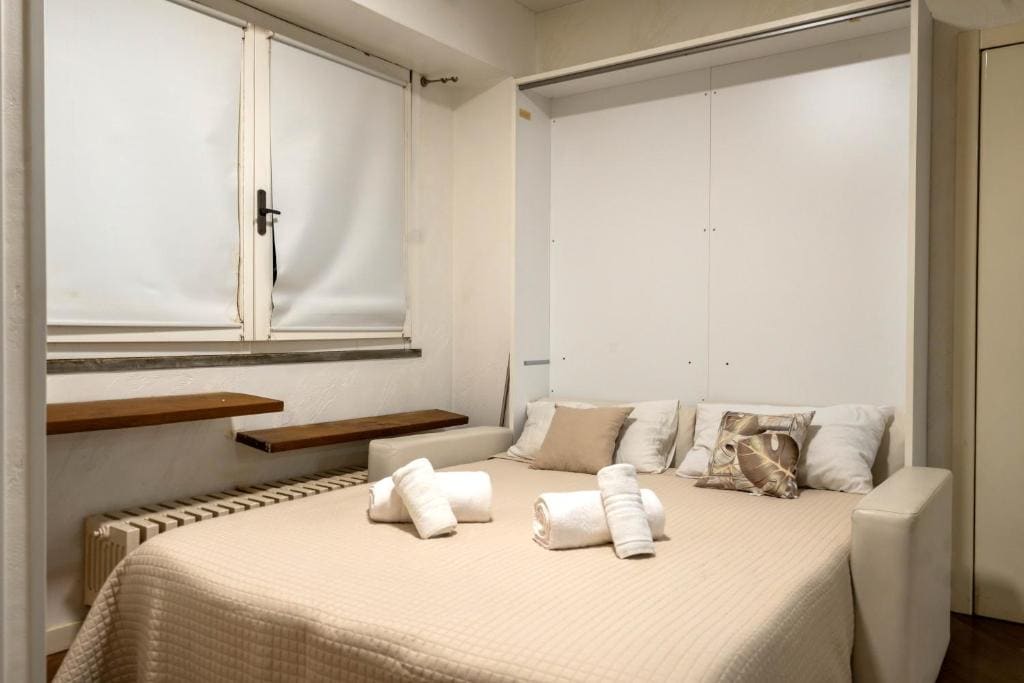 Deluxe Studio room - Image 1