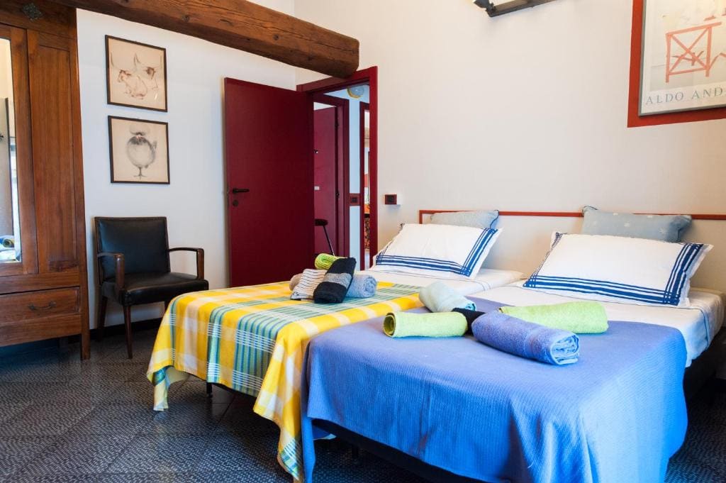 Large Double or Twin Room room - Image 3