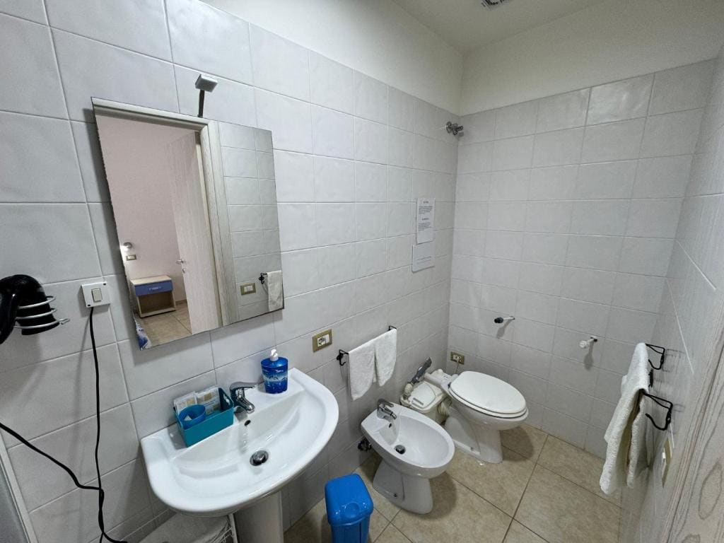 Double or Twin Room room - Image 2