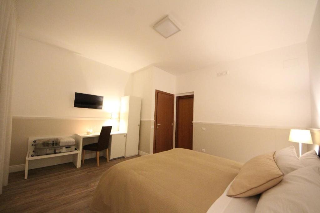 Standard Double Room room - Image 1