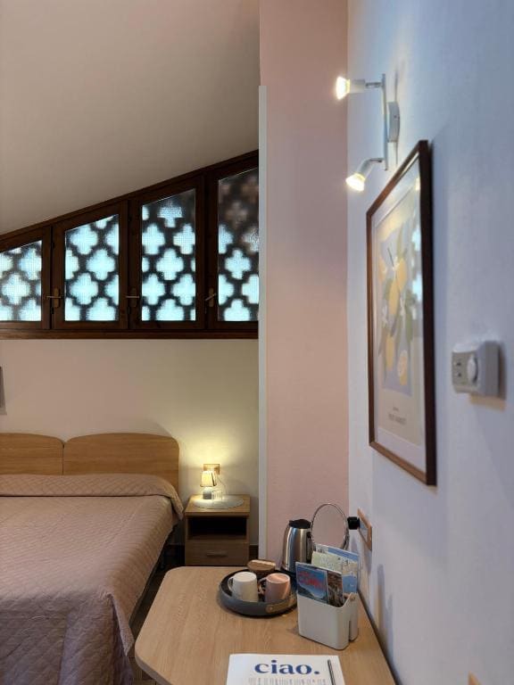 Large Double Room room - Image 1