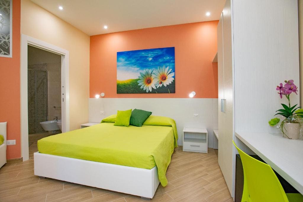 Comfort Triple Room with Shower room - Image 2