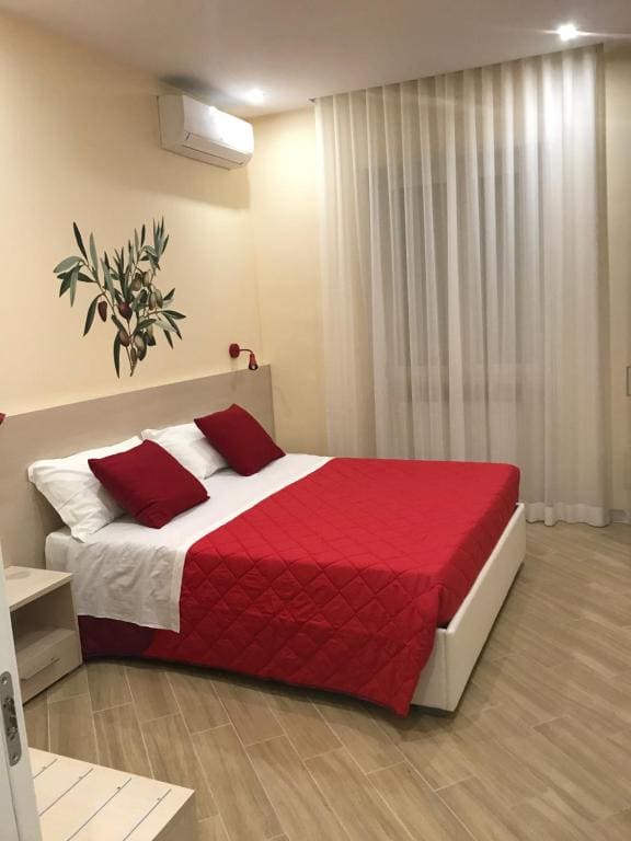 Deluxe Room room - Image 1