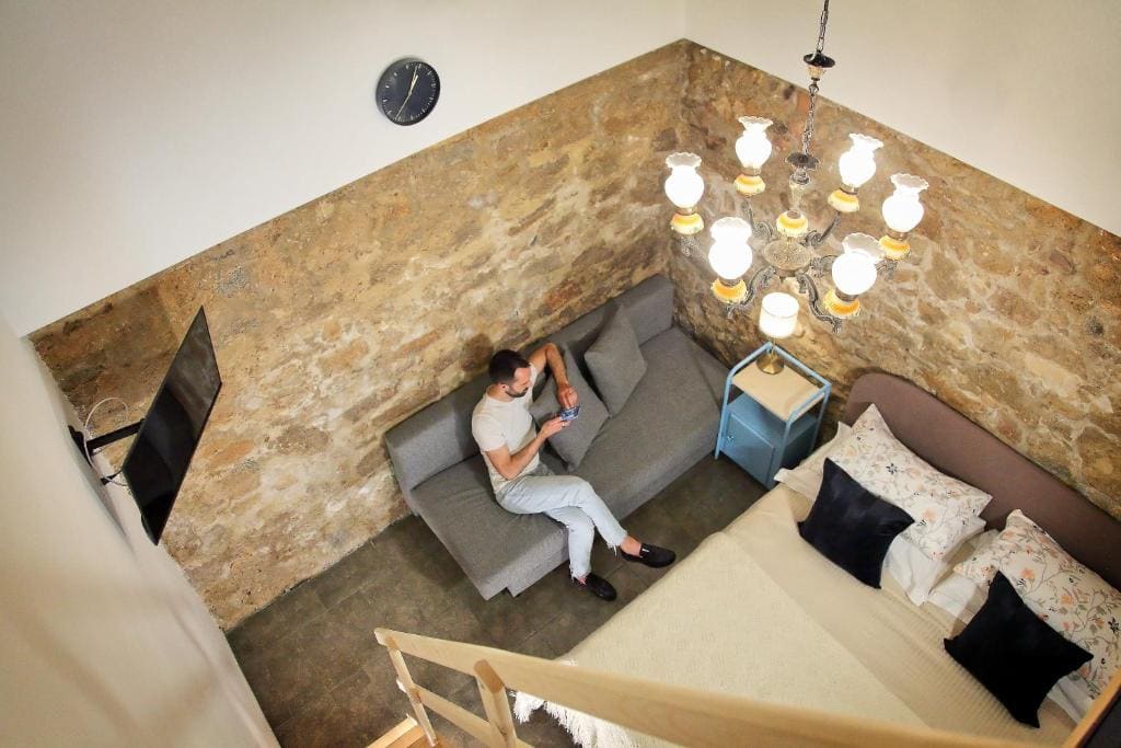 Large Double Room room - Image 1