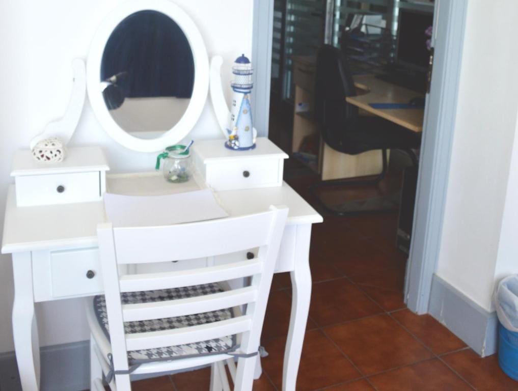 Room room - Image 1