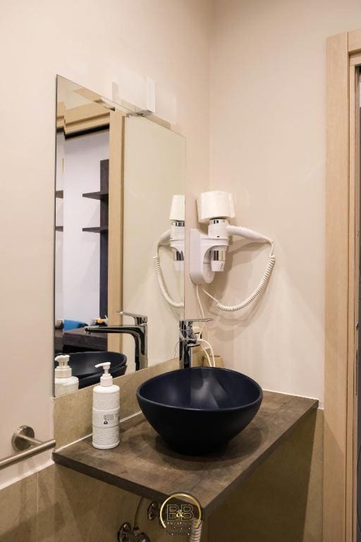 Deluxe Triple Room room - Image 1