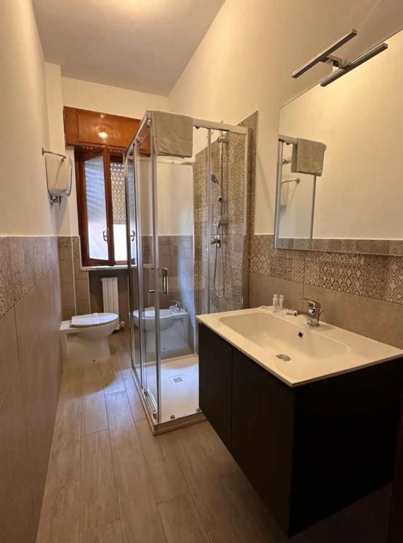 Quadruple Room with Private Bathroom room - Image 1