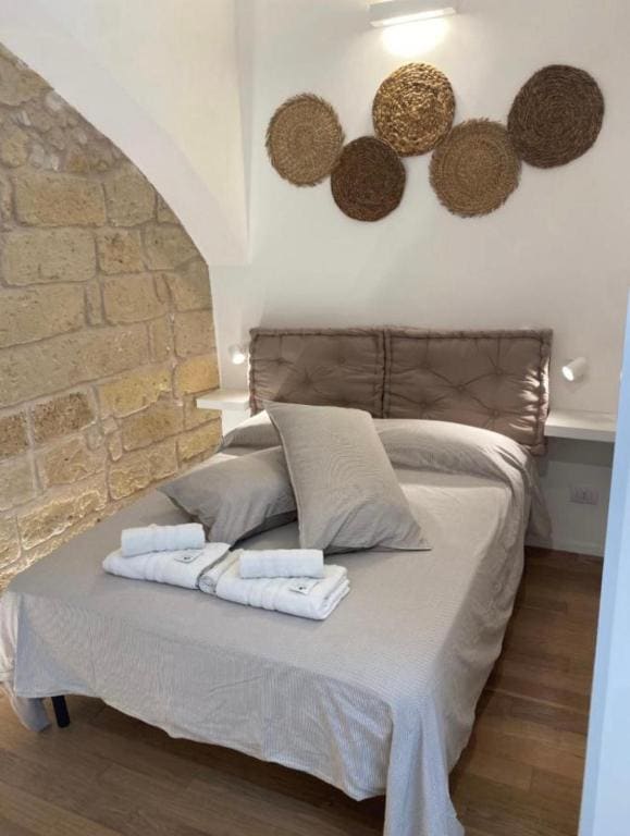 Triple Room with Private Bathroom room - Image 1