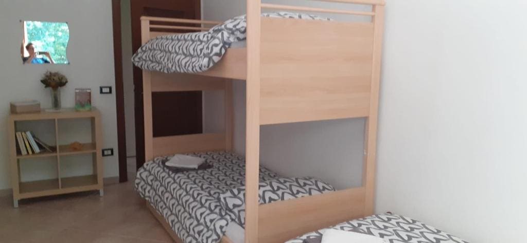 Classic Quadruple Room room - Image 2