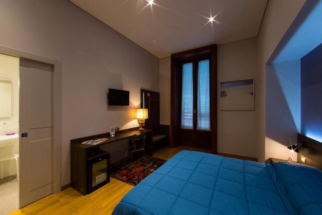 Superior King Room room - Image 2
