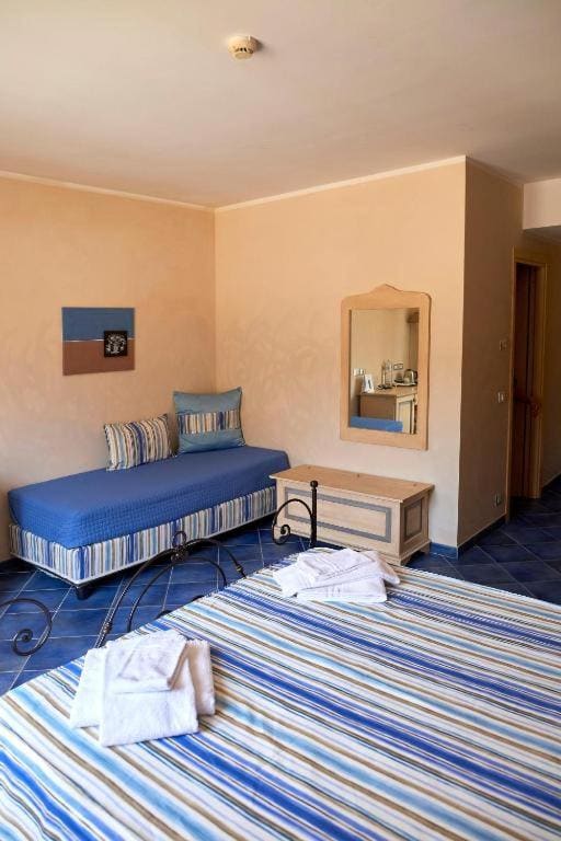 Deluxe Double Room room - Image 1