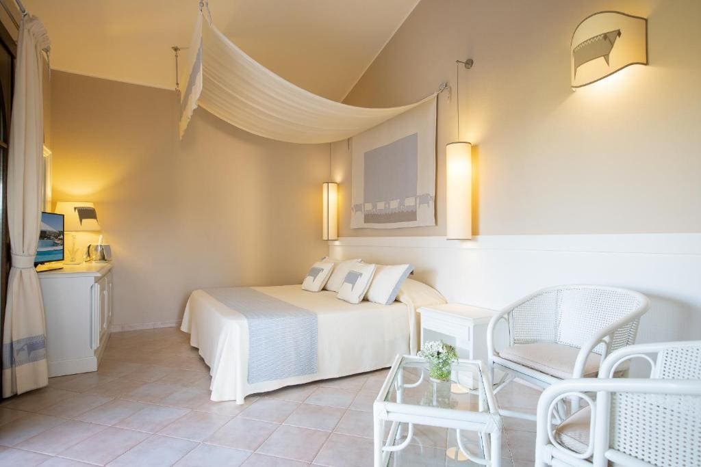 Standard Double Room with Garden View room - Image 1