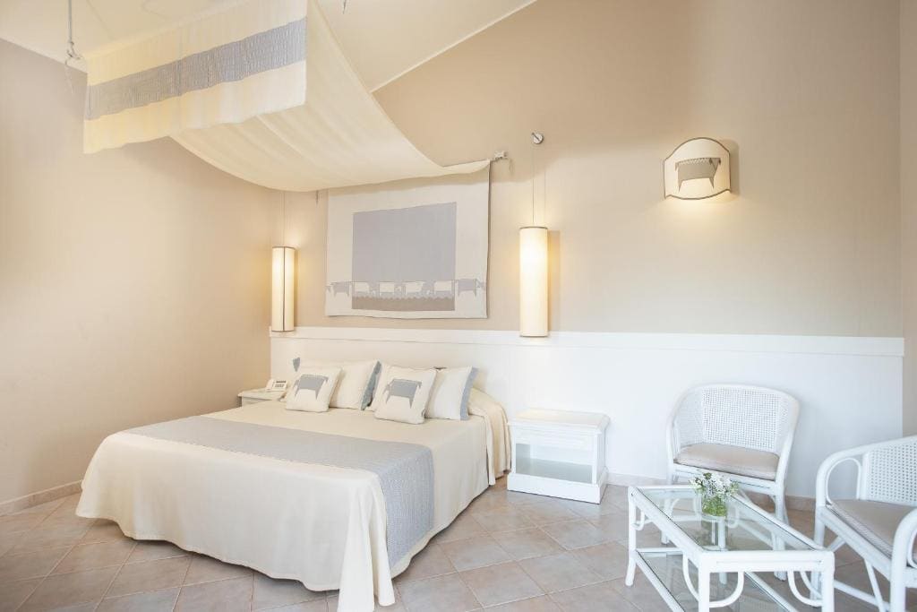 Standard Double Room with Garden View room - Image 2